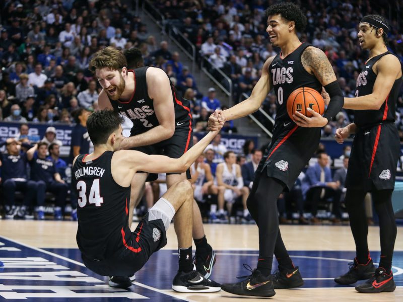 Zags Rise to No. 1 Again